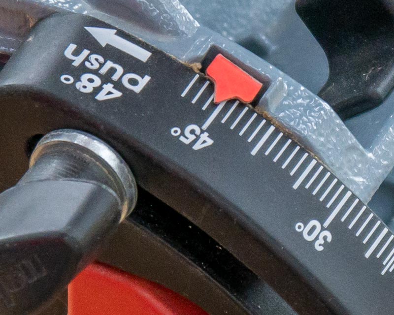 Viele Tauchsägen können inzwischen sogenannte Hinterschnitte mit mehr als 45 Grad machen.